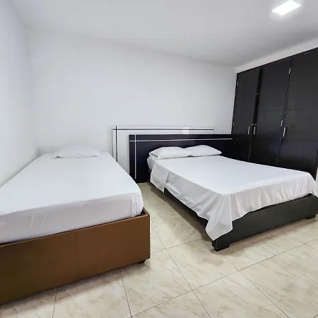 Apto Vista Al Mar Piso 7 * Cartagena