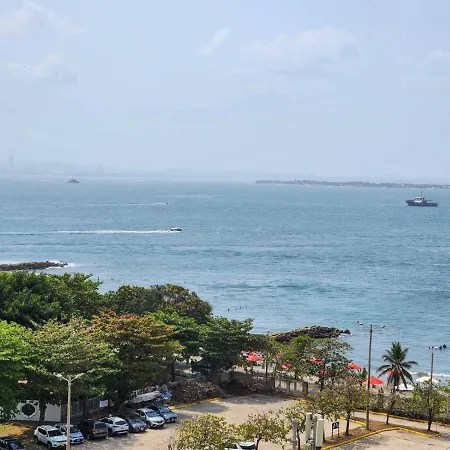 Apartamento Apto Vista Al Mar Piso 7